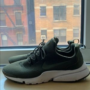 Nike Prestos